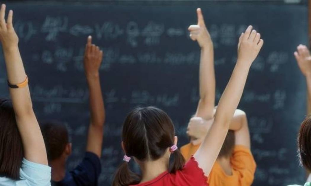 Πότε ανοίγουν τα σχολεία και πότε... ξανακλείνουν λόγω αργιών