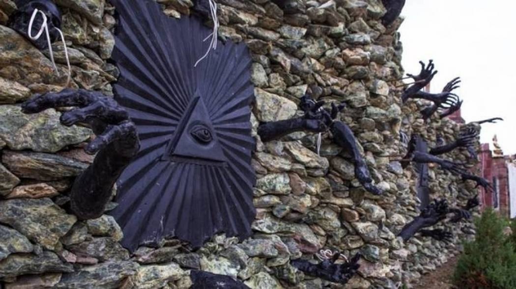 Ίσως το πιο τρομακτικό σπίτι στον κόσμο (pics)