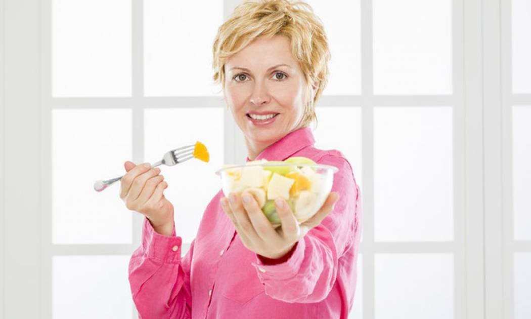 Διατροφή μετά τα 40: Οι 10 αλλαγές που πρέπει να κάνετε