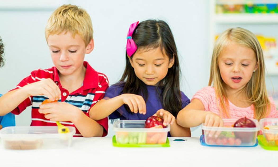 Φαγητό στο σχολείο: Έξυπνες ιδέες για σπιτικό κολατσιό (vid)