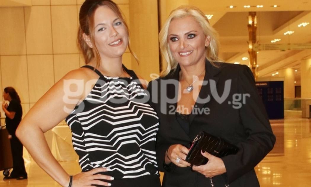 Βραδινή έξοδος για μαμά και κόρη