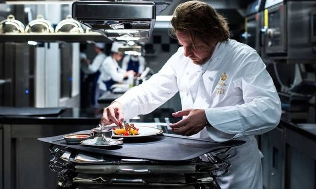 Nικολά Σαλ: Στον chef του ιστορικού Ritz το βραβείο «Σεφ της χρονιάς»