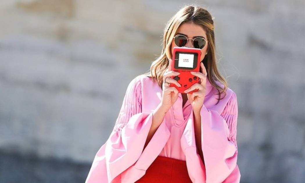 Color Trend: Tα 5 χρώματα που πρέπει να φορέσεις αυτό το φθινόπωρο