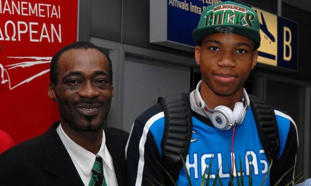 Γιάννης Αντετοκούμπο: Το πρώτο μήνυμά του μετά την ξαφνική απώλεια του πατέρα του!