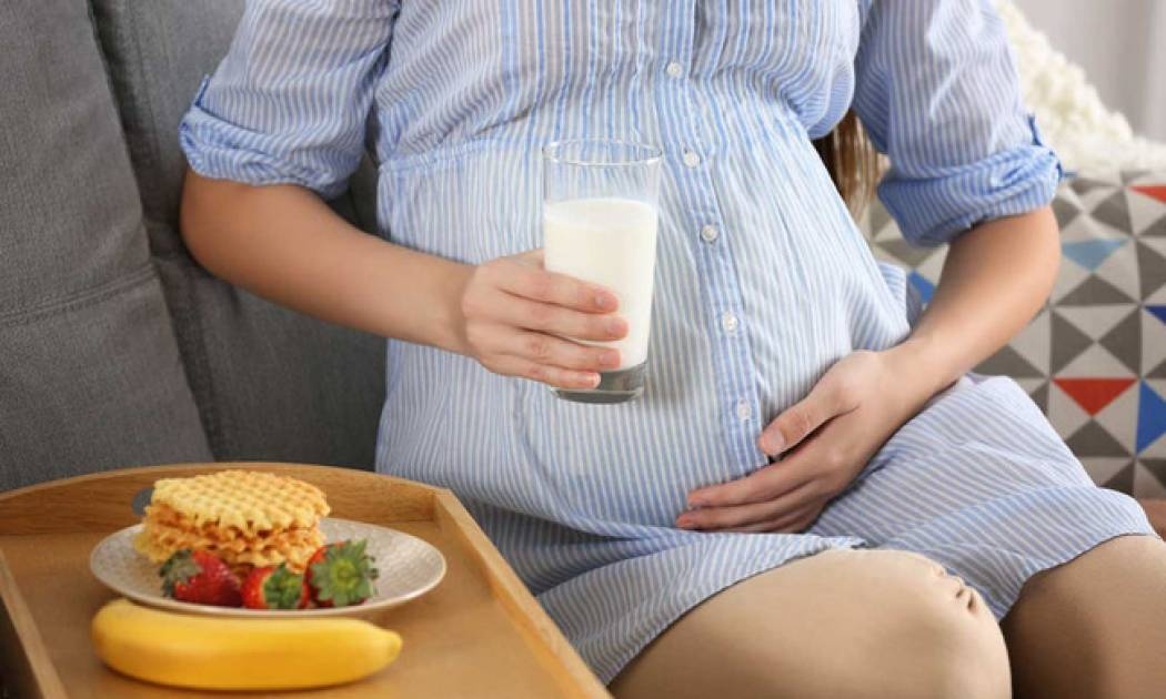 Εγκυμοσύνη: Τι πρέπει να τρώει και τι να αποφεύγει μία μέλλουσα μητέρα