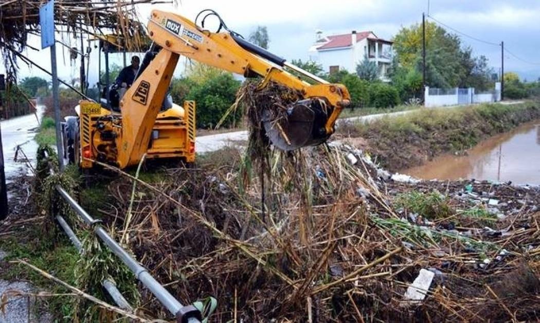 Καιρός: Η «Ευρυδίκη» σφυροκοπά την Ελλάδα - Πλημμύρες και καταστροφές σε Σύμη και Αργολίδα
