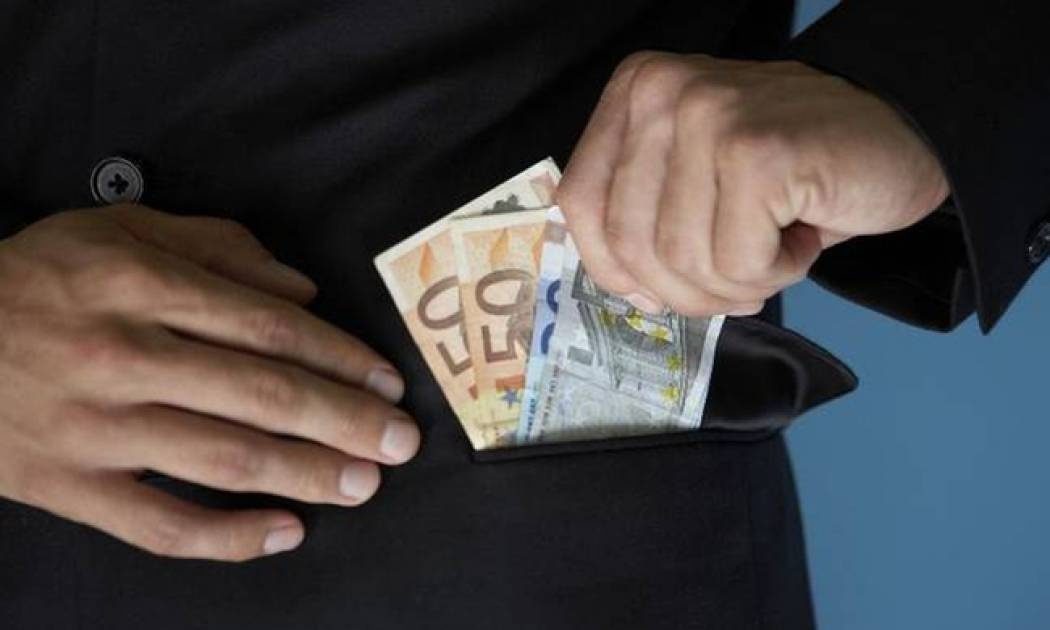 ΣΟΚ! Νέο μεγάλο όνομα στο ποδόσφαιρο κατηγορείται για φορολογική απάτη (photos)
