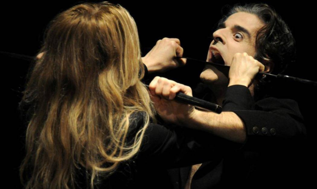 Ανκόρ: Η παράσταση του Θεόδωρου Τερζόπουλου επιστρέφει στο Θέατρο Άττις