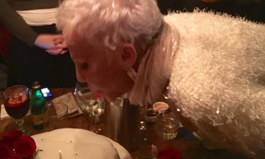 Ζωή Λάσκαρη: Σαν σήμερα θα είχε γενέθλια - Οι αδημοσίευτες φωτο από το τελευταίο πάρτι της