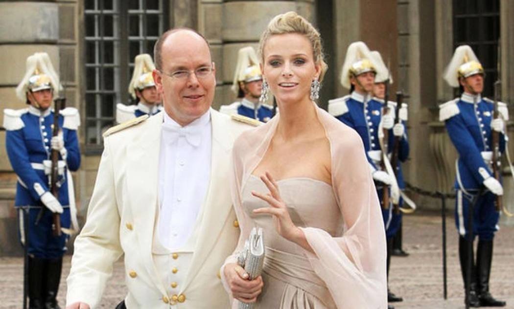 Η χριστουγεννιάτικη κάρτα με τα πριγκιπικά δίδυμα του Μονακό θα σας κάνει να «λιώσετε»