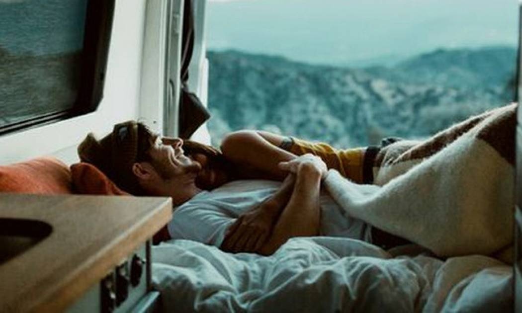 4 πράγματα που ΔΕΝ θα προσέξει την πρώτη φορά που κάνετε σεξ