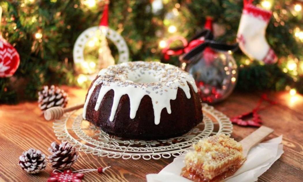 Χριστουγεννιάτικο κέικ με μέλι, τζίντζερ και πορτοκάλι