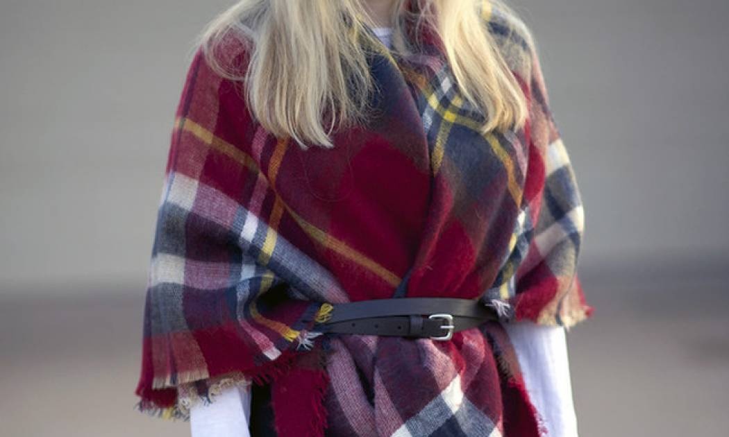 Tρεις διαφορετικοί τρόποι να φορέσεις το blanket scarf