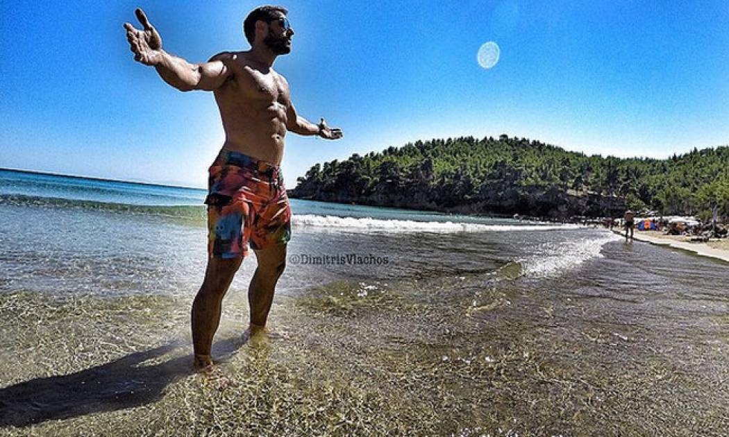 Ο Δημήτρης Βλάχος πάει Survivor & εμείς έχουμε 6 «λόγους» που θέλουμε να τον δούμε στον Αγ. Δομίνικο