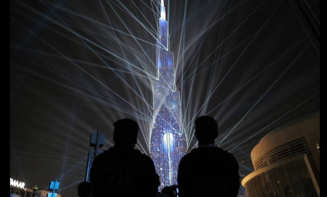 Πρωτοχρονιά: Με λαμπρότητα γιορτάστηκε η έλευση του 2018 σε όλο τον κόσμο