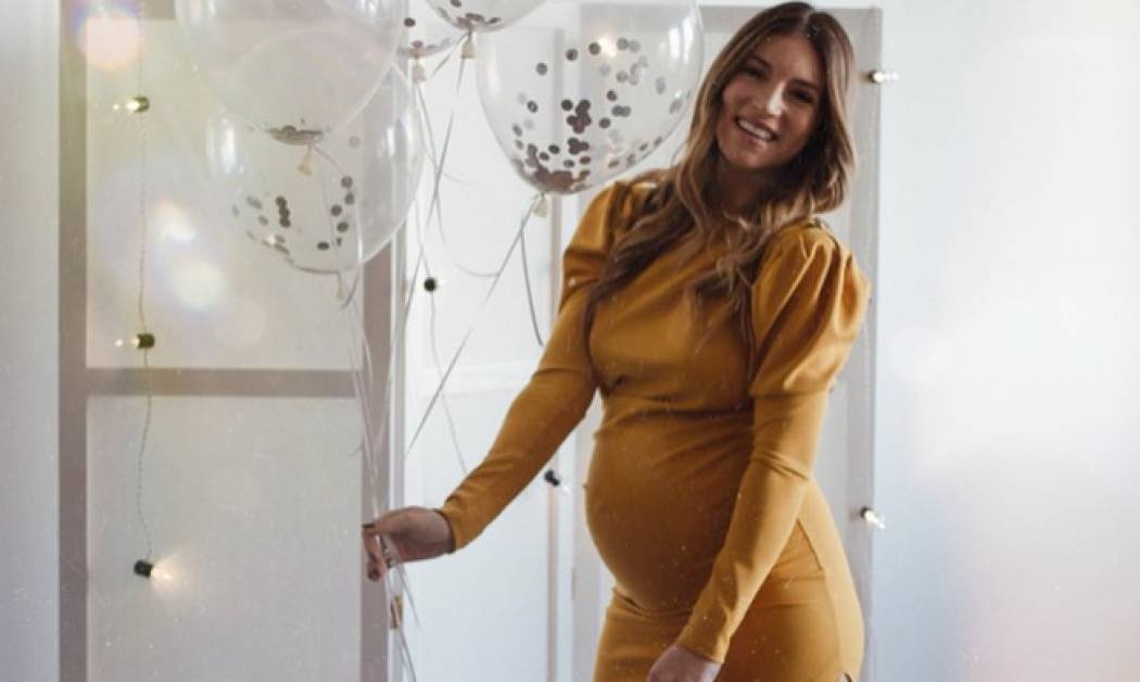 Για ψώνια στο Κολωνάκι η εγκυμονούσα Οικονομάκου