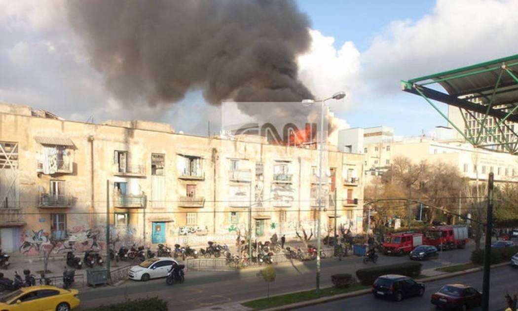 Υπό έλεγχο η φωτιά στα Προσφυγικά στη λεωφόρο Αλεξάνδρας