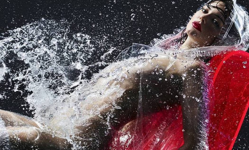 Kendall Jenner: κρίσεις πανικού & η γυμνή εξομολόγηση της στο Harper's Bazaar (vid)