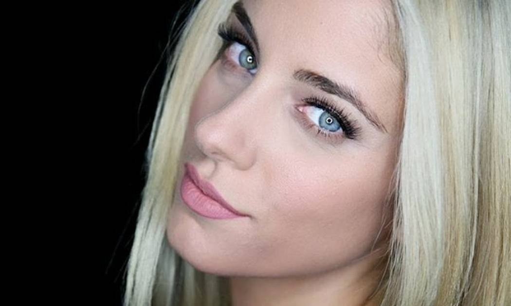 Η Δούκισσα Νομικού μας δείχνει για πρώτη φορά την πολύ φουσκωμένη κοιλίτσα της