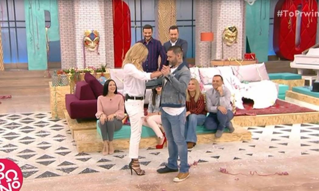 Τρελό Γέλιο! Η Σκορδά μαθαίνει στον Αλέρτα να χορεύει!