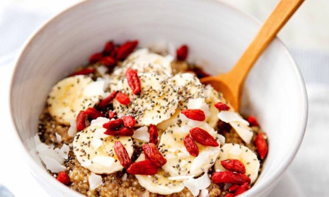 4 λογοι που βάζουν όλοι στo πρωινό τους σπόρους chia