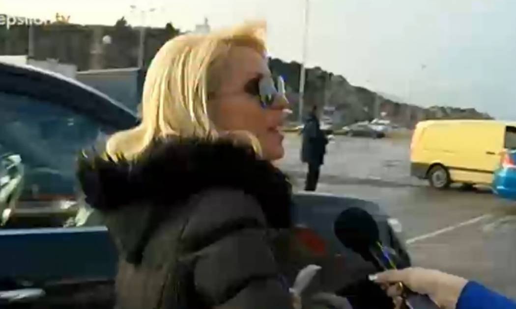 Η Ελένη «σάλπαρε» για Άνδρο  - Σαββατοκύριακο στο νησί με τον Ματέο