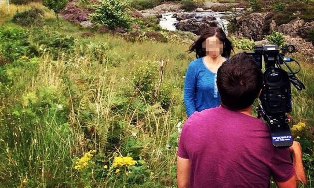 Δημοσιογράφος - παρουσιάστρια έγκυος στο τρίτο της παιδί