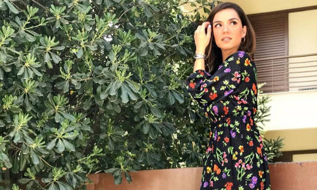 Βάσω Λασκαράκη: Δείτε τη να βάφει αβγά με την κόρη της