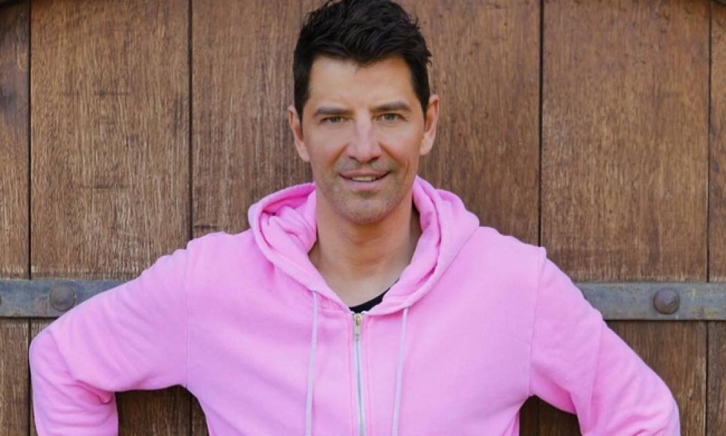 Σάκης Ρουβάς: Η ώρα της... επιστροφής!