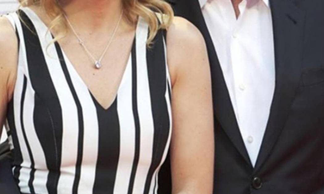 Ο κρυφός γάμος του Hollywood έγινε και το νέο ζευγάρι έχει μόλις 33 χρόνια διαφορά