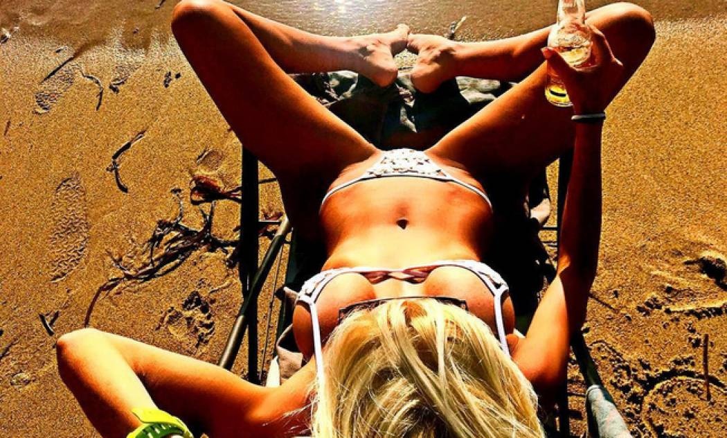 Κόλαση! Ελληνίδα μάνα ποζάρει γυμνή στο Instagram! (photos)