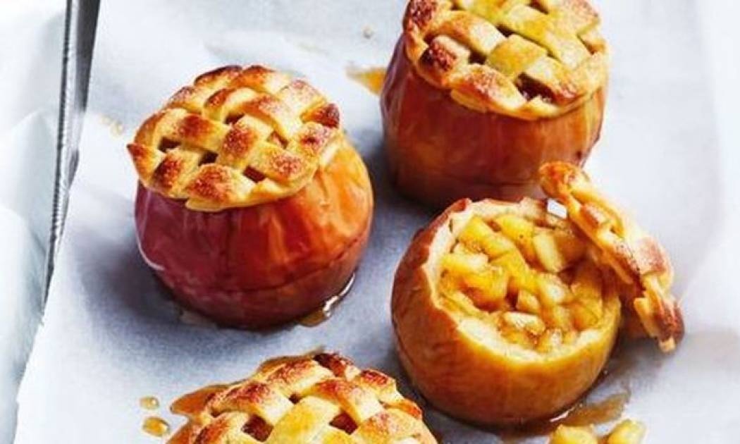 Ψητά γεμιστά μήλα - Η πιο εύκολη συνταγή