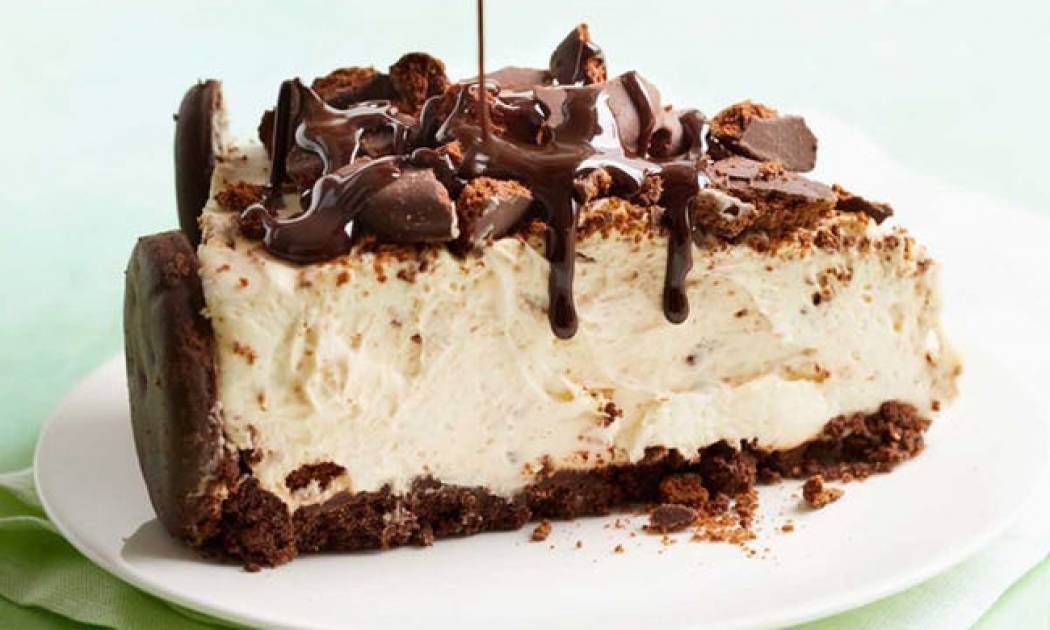 Εύκολο cheesecake με μπισκότα σοκολάτας και χωρίς ψήσιμο