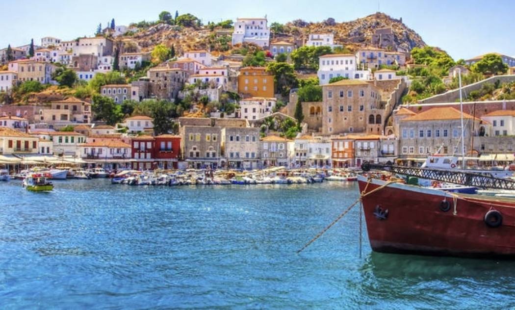 Πέντε κοντινές αποδράσεις για το τριήμερο του Αγίου Πνεύματος