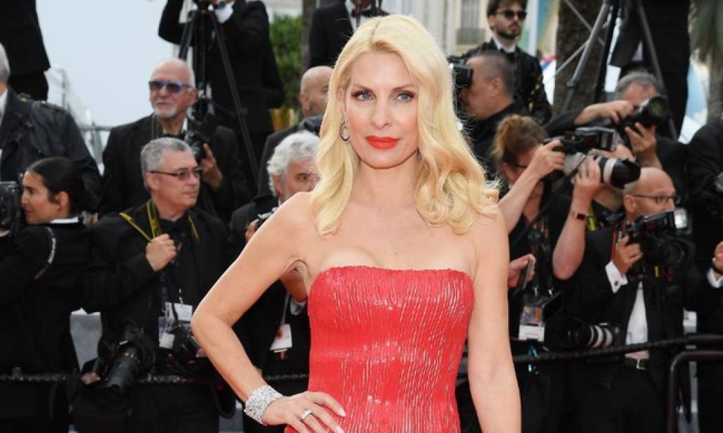 Η Ελένη Μενεγάκη ποζάρει για πρώτη φορά με την Jane Fonda