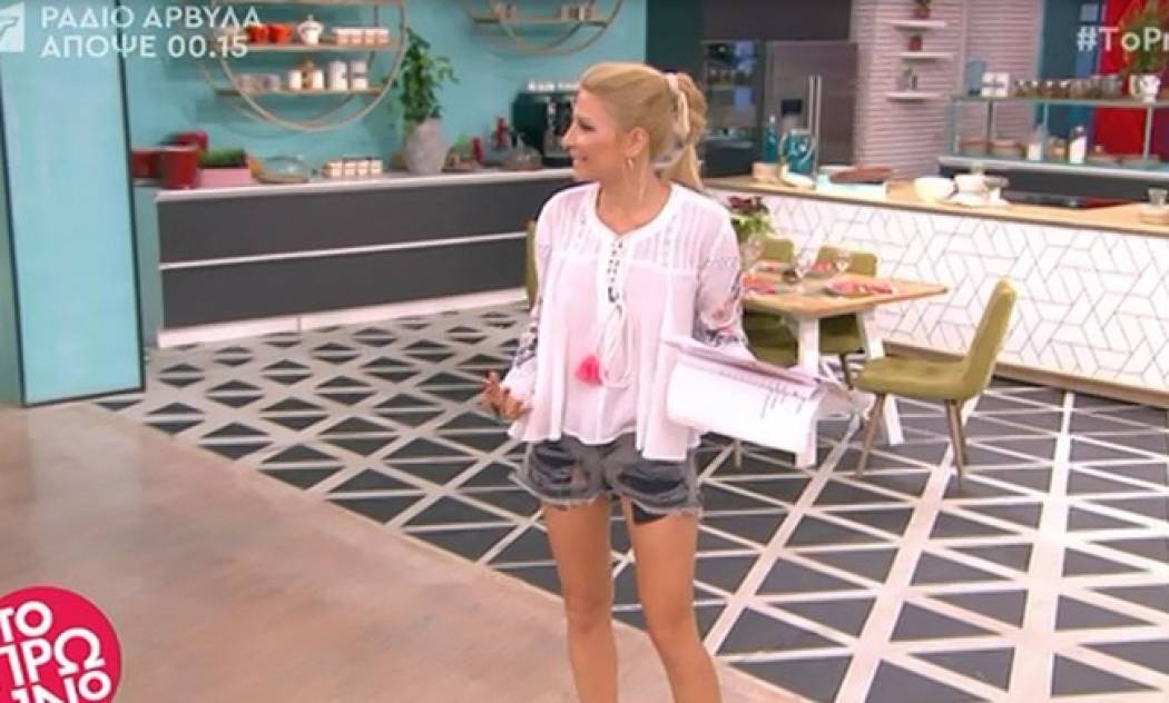 Φαίη Σκορδά: Με καυτό σορτσάκι στο Πρωινό – Το απίστευτο σχόλιό της