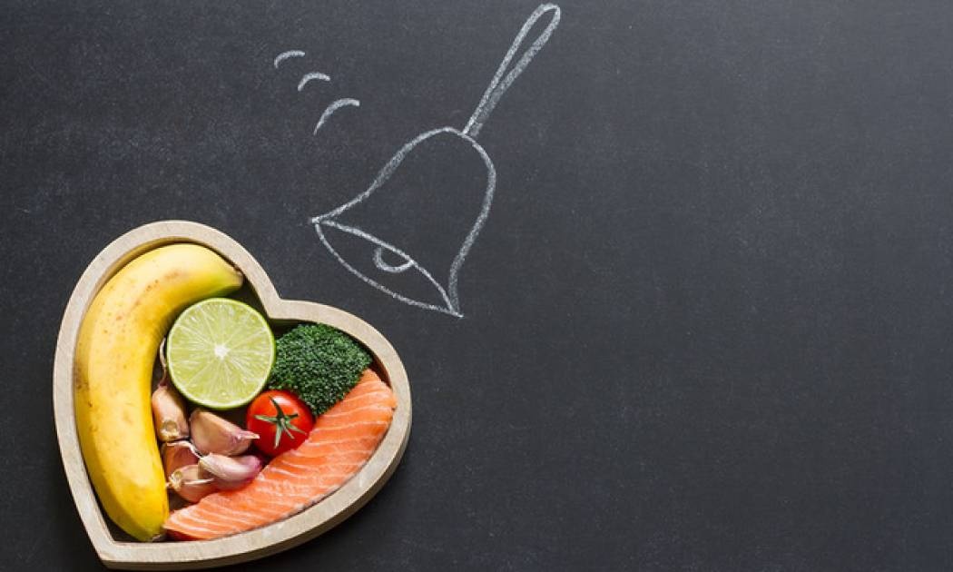 Ανεβασμένη χοληστερίνη; Με ποιες τροφές θα τη ρίξετε & σε ποια ποσότητα