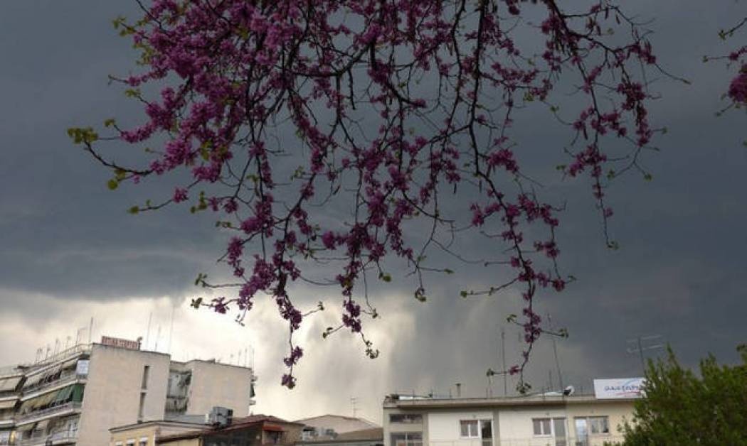 Καιρός: Άστατος καιρός με βροχές και καταιγίδες την Κυριακή (17/06) – Πού θα βρέξει