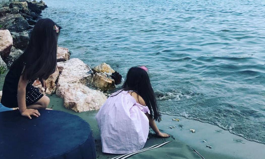 Νάγια και Μαίρη Σοφού: Γνωρίστε τις κόρες της Σταματίνας Τσιμτσιλή μέσα από φωτογραφίες