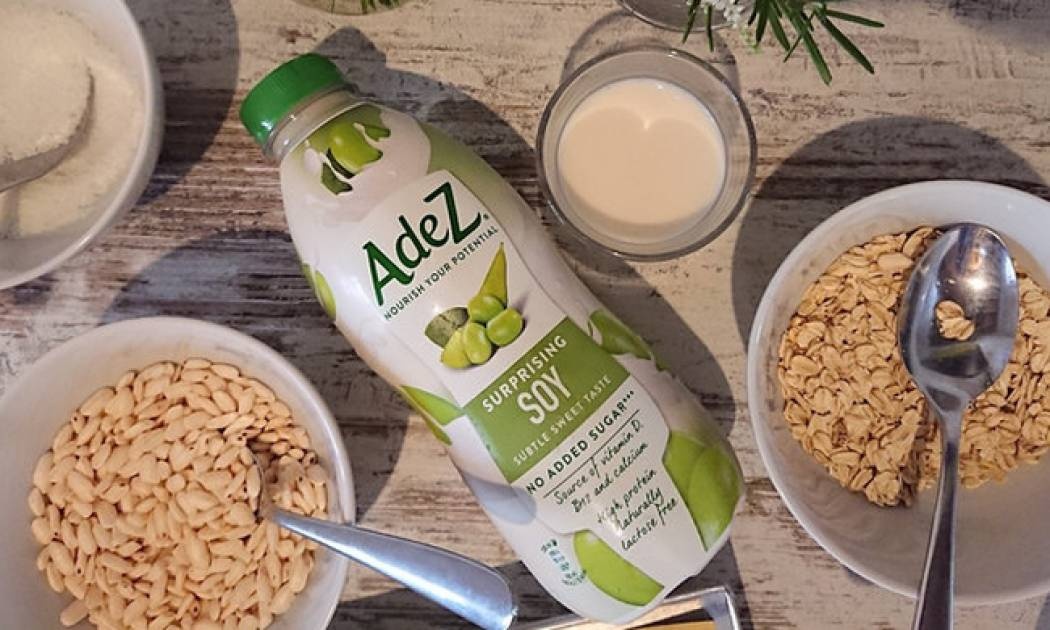 AdeZ: Αυτό είναι το νέο προϊόν της Coca-Cola που θα πίνεις κάθε… πρωί!