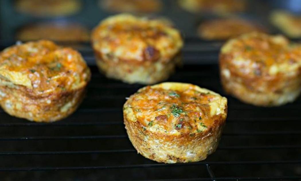 Muffins με κοτόπουλο, κιμά και βρώμη