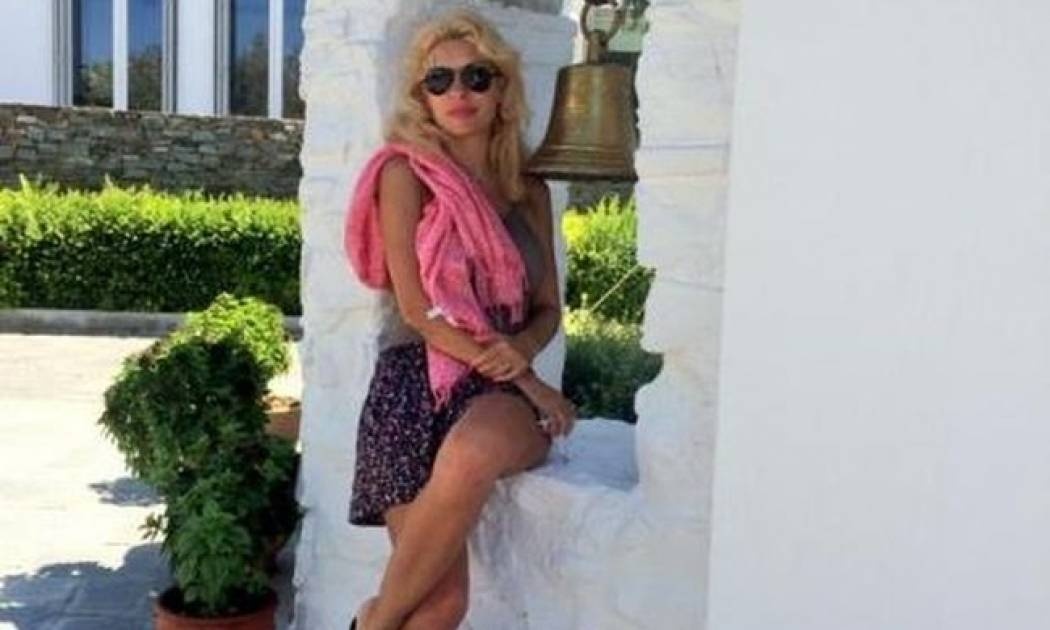 Νέες φωτογραφίες της Ελένης Μενεγάκη από τις διακοπές της!