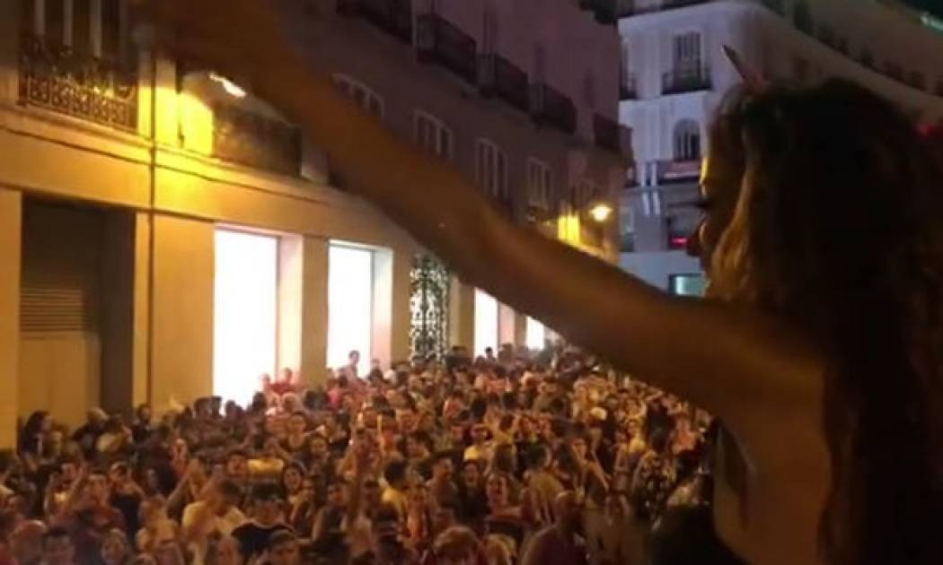 Ελένη Φουρέιρα: Η εμφάνισή της στην σκηνή στην Μαδρίτη και η συγκίνησή της