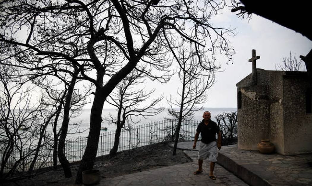 Σοκ και δέος: Ο πύρινος όλεθρος στο Μάτι από ελικόπτερο της πυροσβεστικής (video)