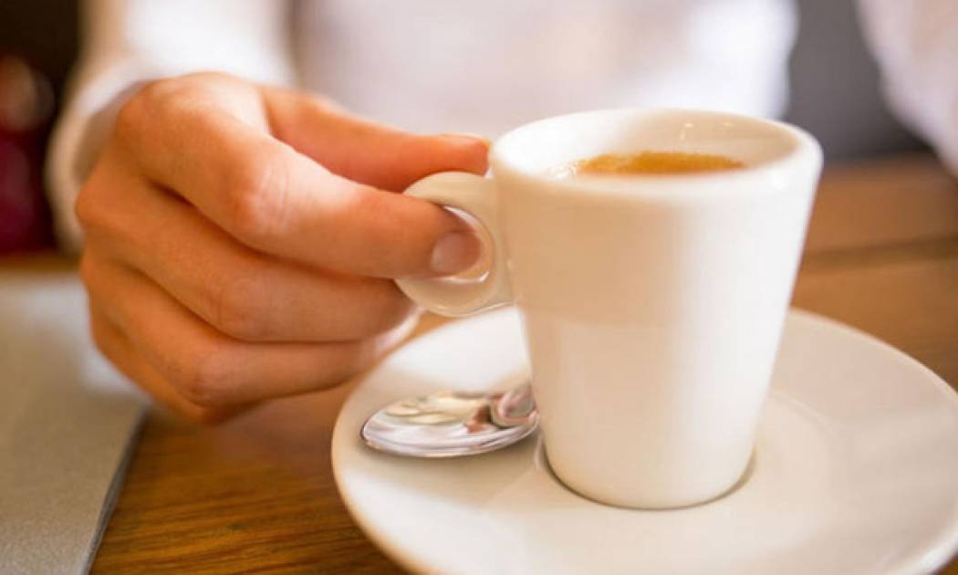 Καφεΐνη: Πόσο βοηθά τελικά την απώλεια βάρους;