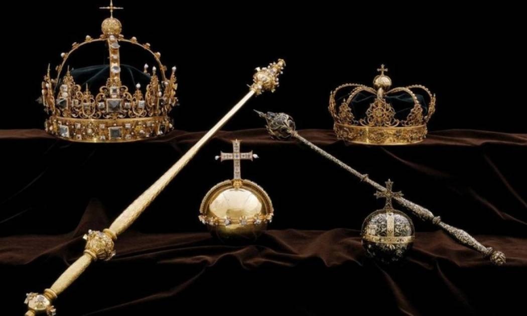 «Έκαναν φτερά» βασιλικά κοσμήματα