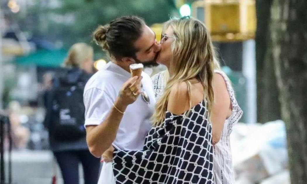 Το «καυτό» βίντεο της σε απαγορευμένο σπήλαιο που προκάλεσε αντιδράσεις