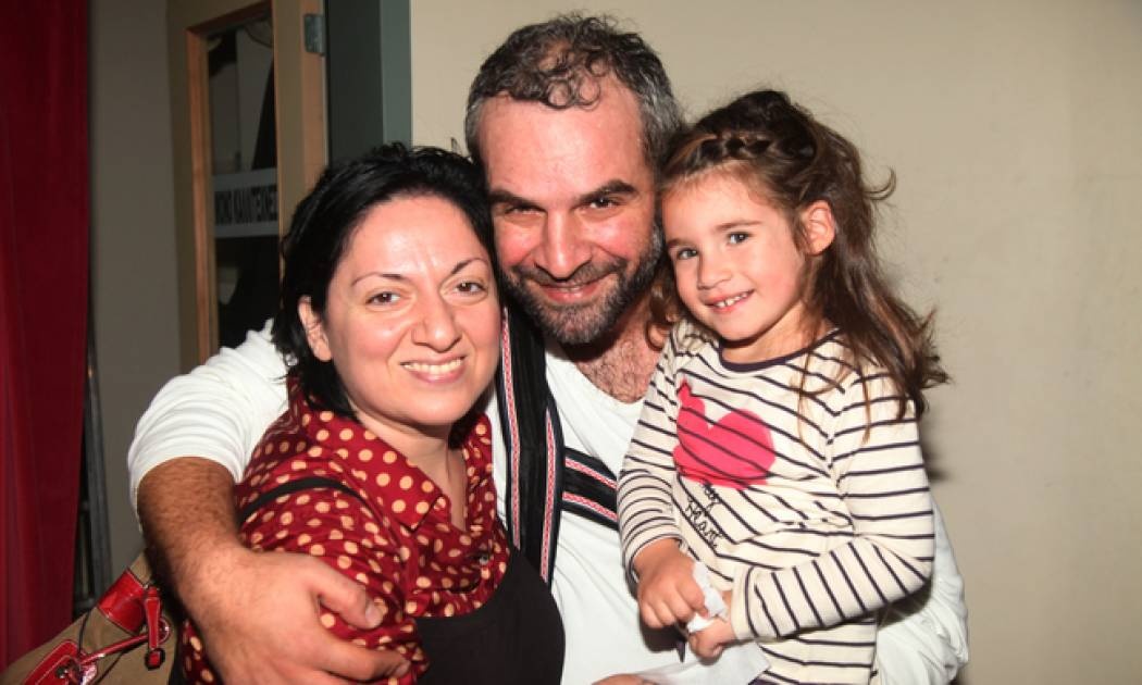 Χρήστος Τριπόδης: «Γυρίζοντας στο σπίτι είμαι 100% πάνω στα παιδιά και στη γυναίκα μου»