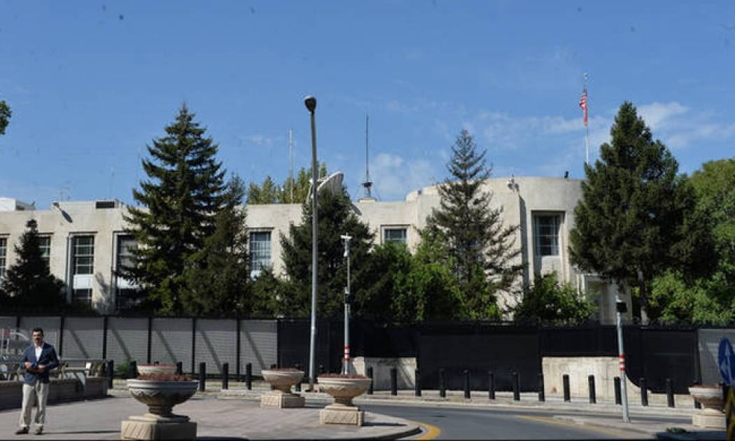 Ένοπλη επίθεση κατά της αμερικανικής πρεσβείας στην Άγκυρα: «Προβοκάτσια» καταγγέλλει ο Ερντογάν