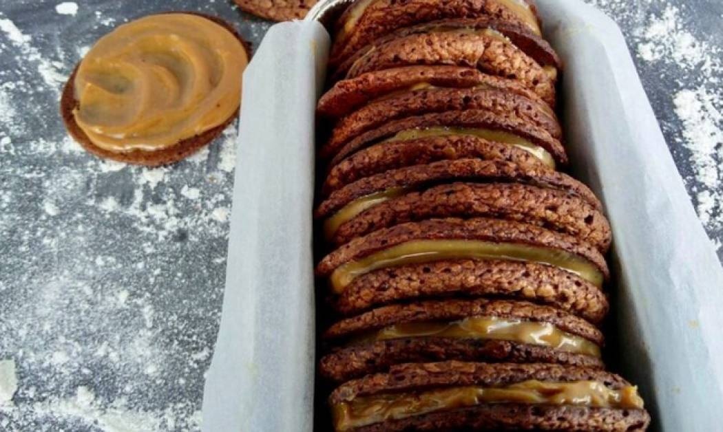 Brownie cookies γεμιστά με καραμέλα γάλακτος